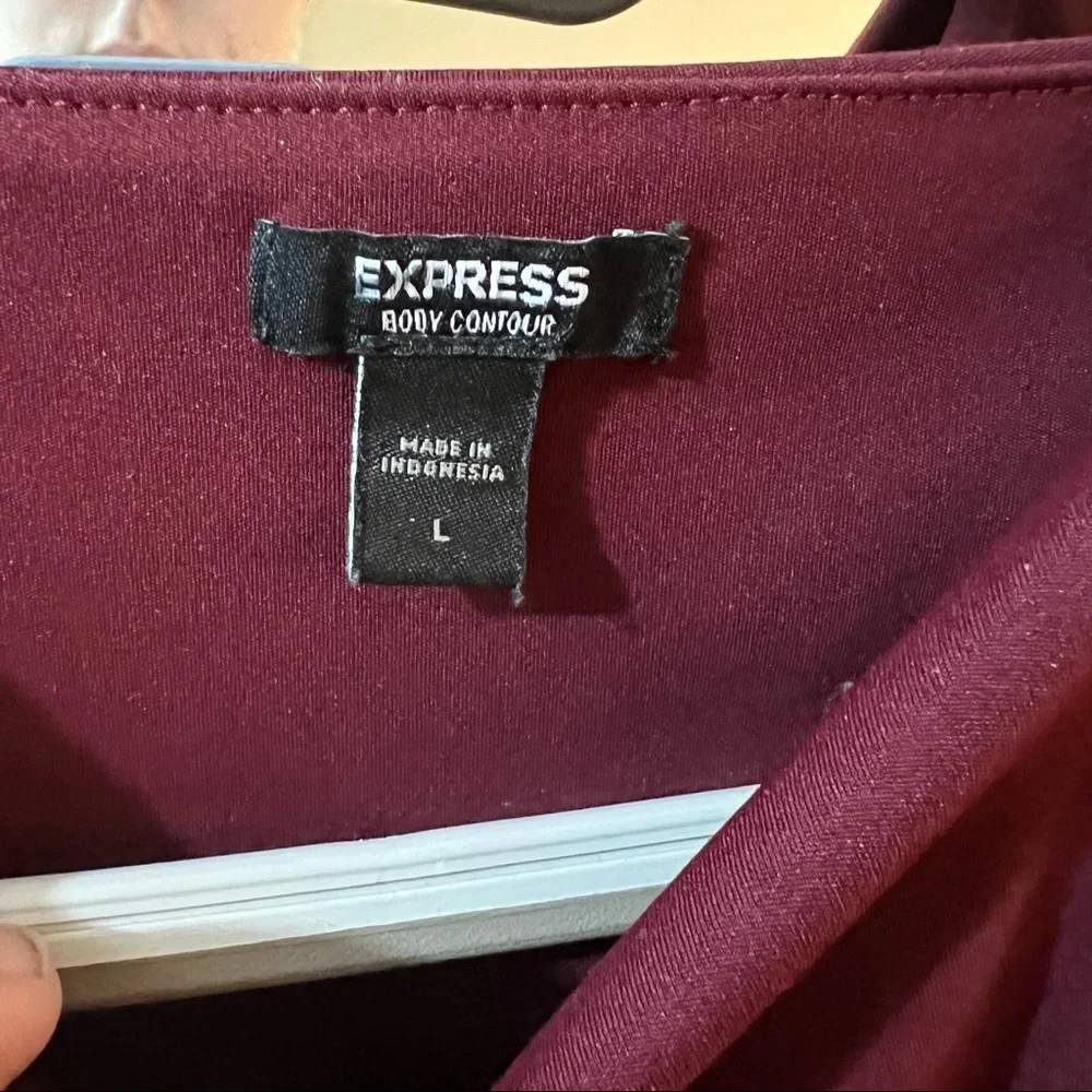 Express Body Contour Tank - Picture 3 of 3